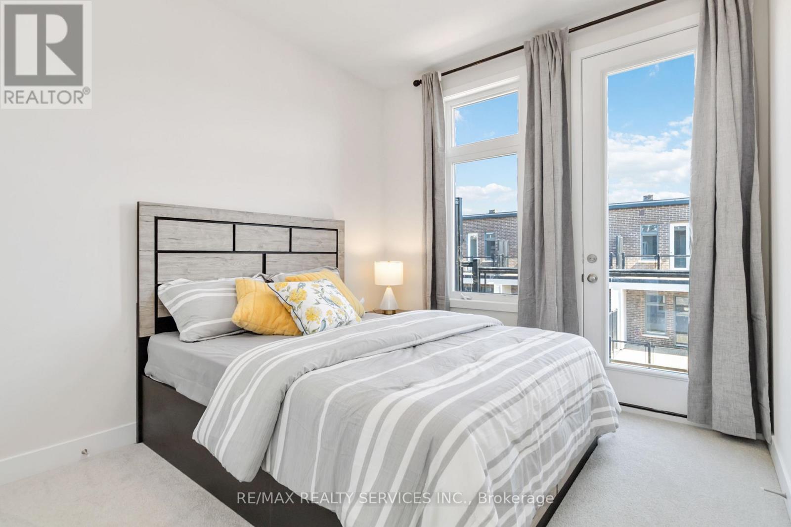 3051 Meadowridge Drive, Oakville, Ontario  L6H 7Z4 - Photo 13 - W12570914