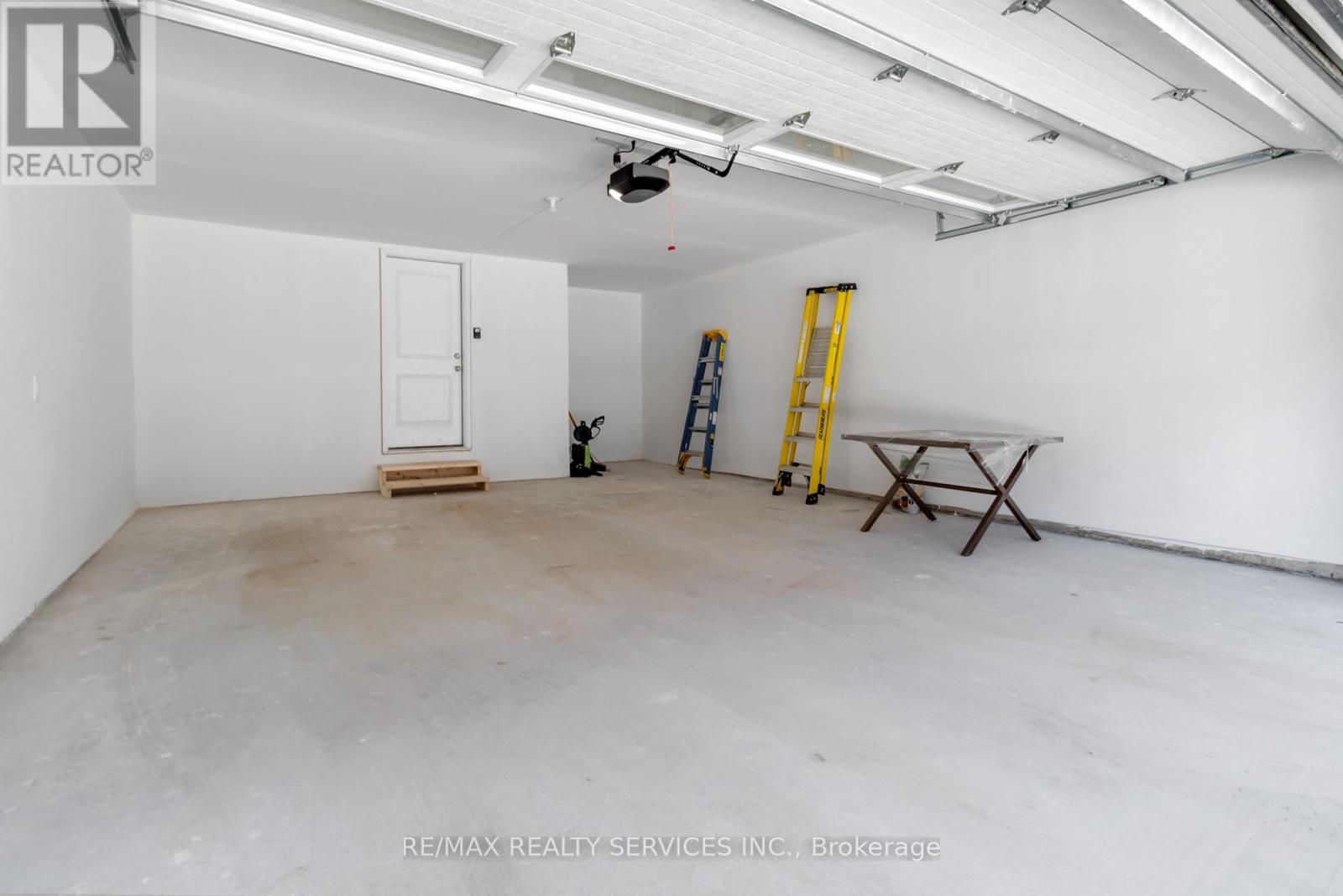 3051 Meadowridge Drive, Oakville, Ontario  L6H 7Z4 - Photo 24 - W12570914