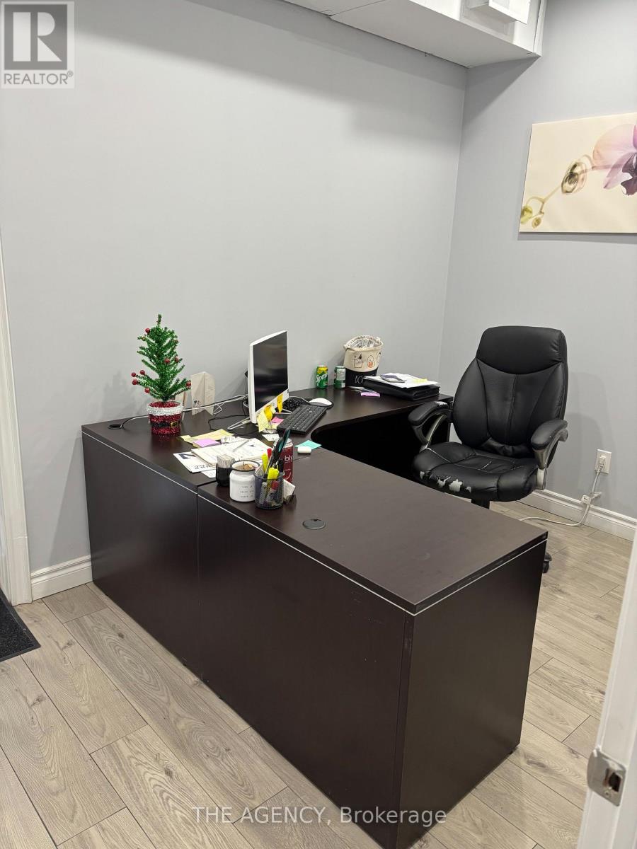 6 - 7171 Goreway Drive, Mississauga, Ontario  L4T 2T5 - Photo 3 - W12570920