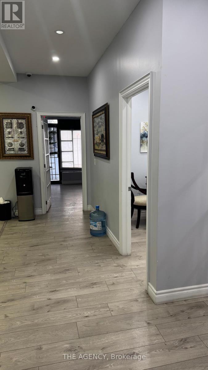 6 - 7171 Goreway Drive, Mississauga, Ontario  L4T 2T5 - Photo 5 - W12570920