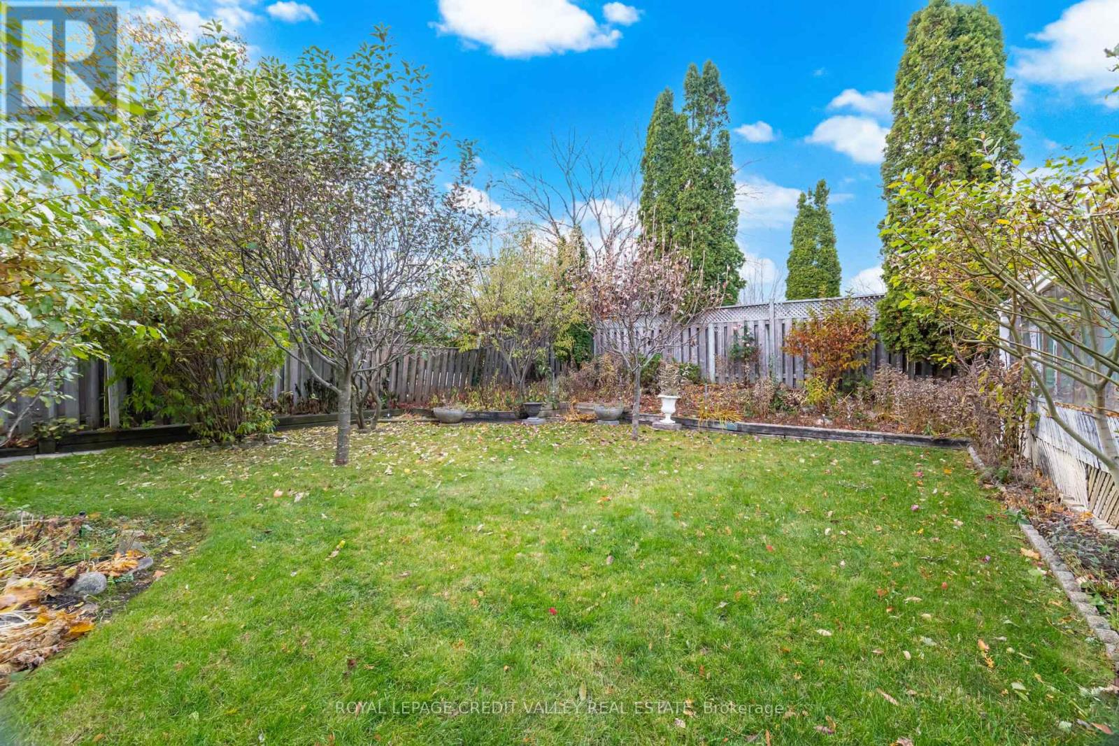 1017 Streamway Crescent, Mississauga, Ontario  L4Y 2P3 - Photo 29 - W12570950