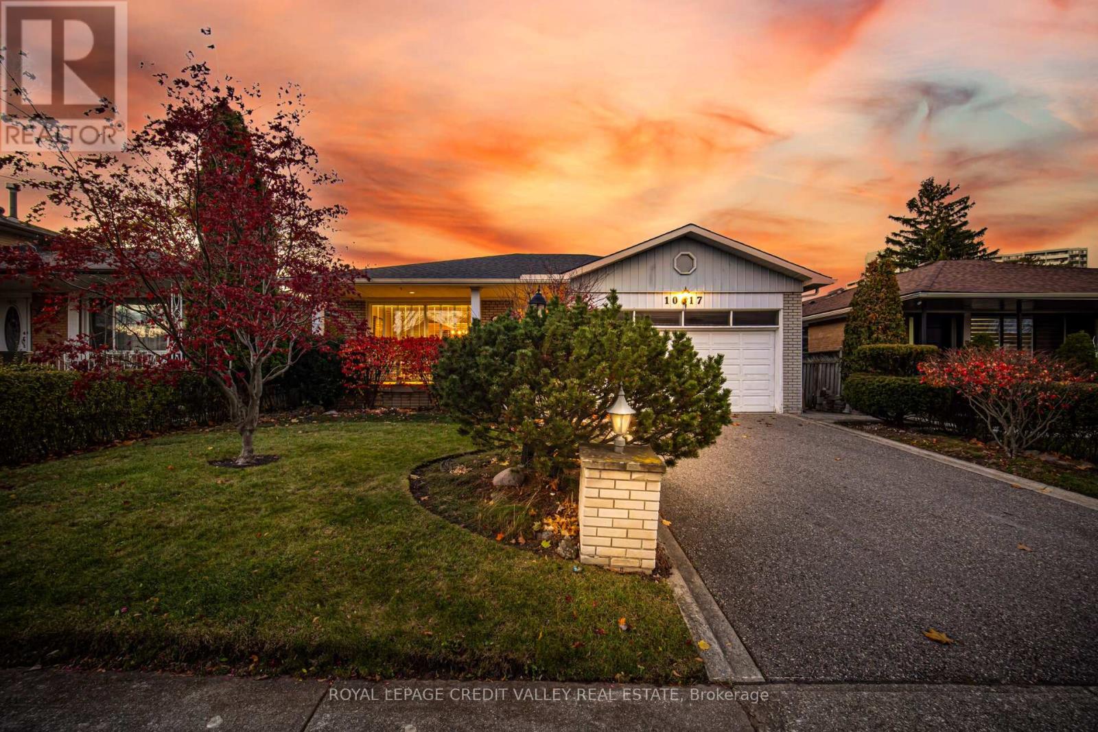 1017 Streamway Crescent, Mississauga, Ontario  L4Y 2P3 - Photo 4 - W12570950