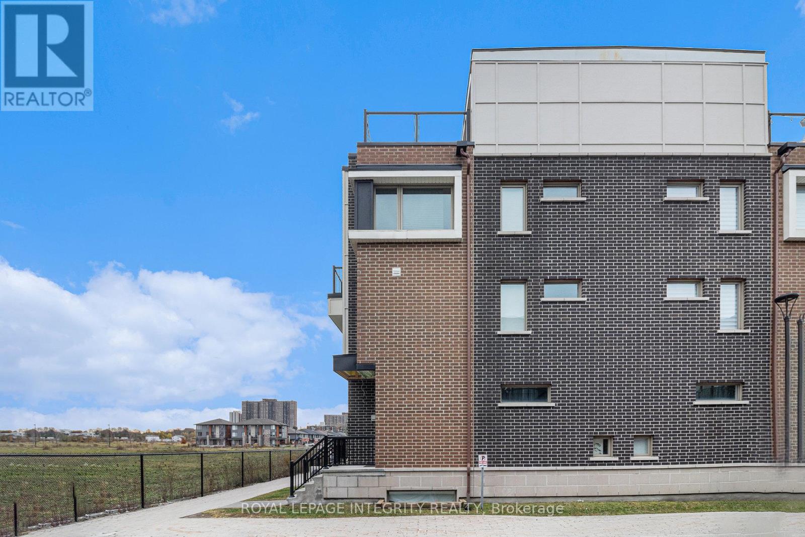 523 Ozawa Private, Ottawa, Ontario  K1K 4Z8 - Photo 19 - X12530026