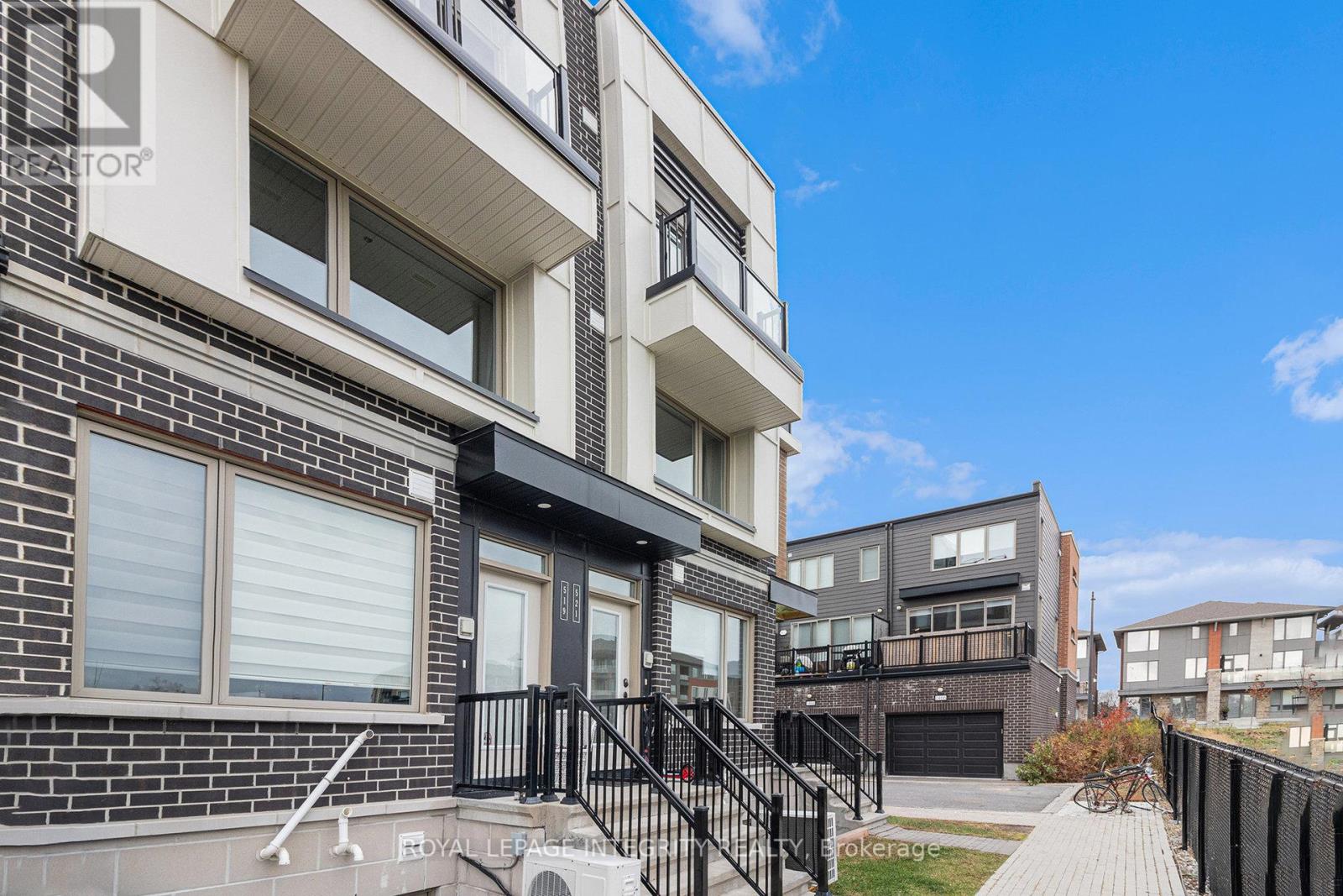 523 Ozawa Private, Ottawa, Ontario  K1K 4Z8 - Photo 4 - X12530026