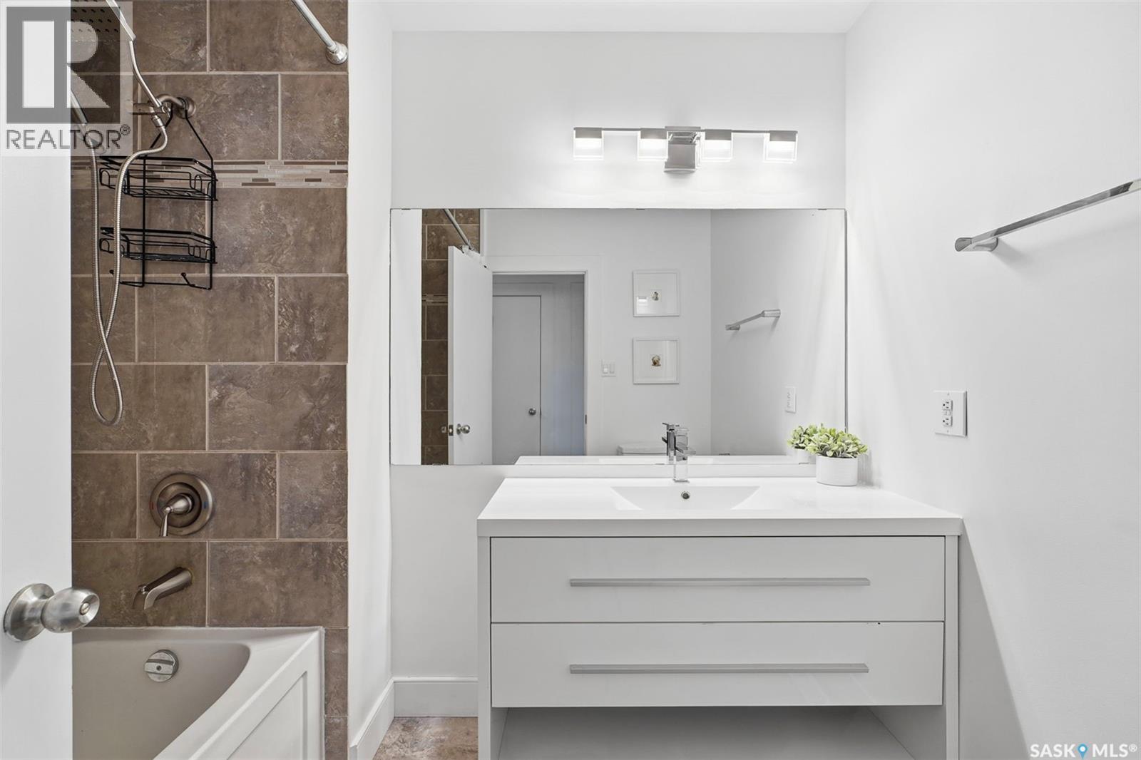 45 Porteous Crescent, Saskatoon, Saskatchewan  S7J 2S7 - Photo 15 - SK024423