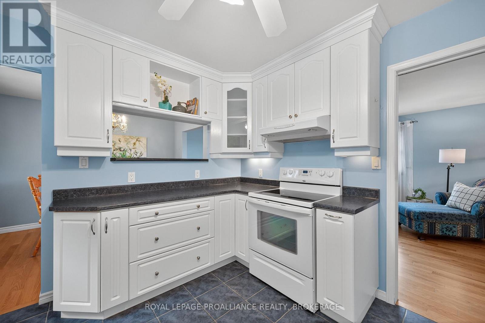 855 Woodbine Road, Kingston, Ontario K7P 2X3 - Photo 10 - X12571094