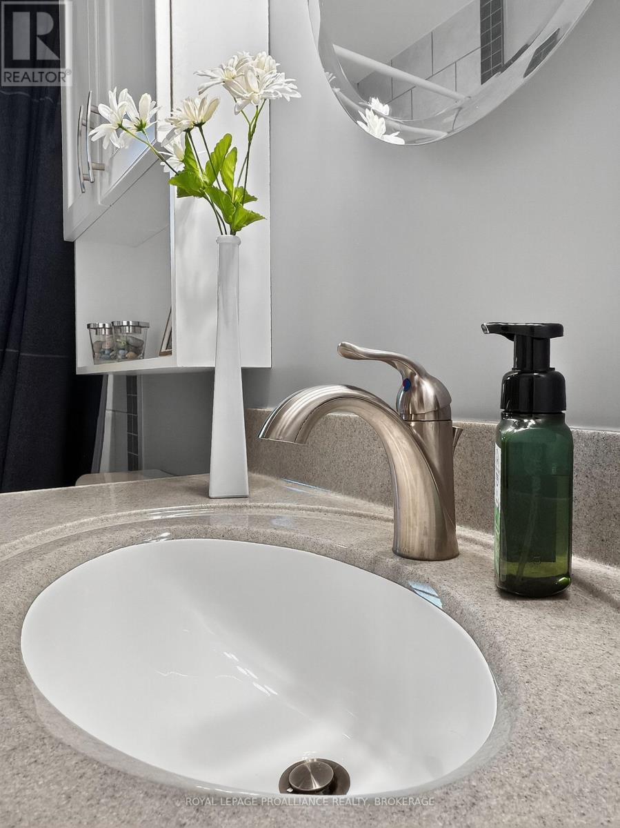 855 Woodbine Road, Kingston, Ontario K7P 2X3 - Photo 15 - X12571094