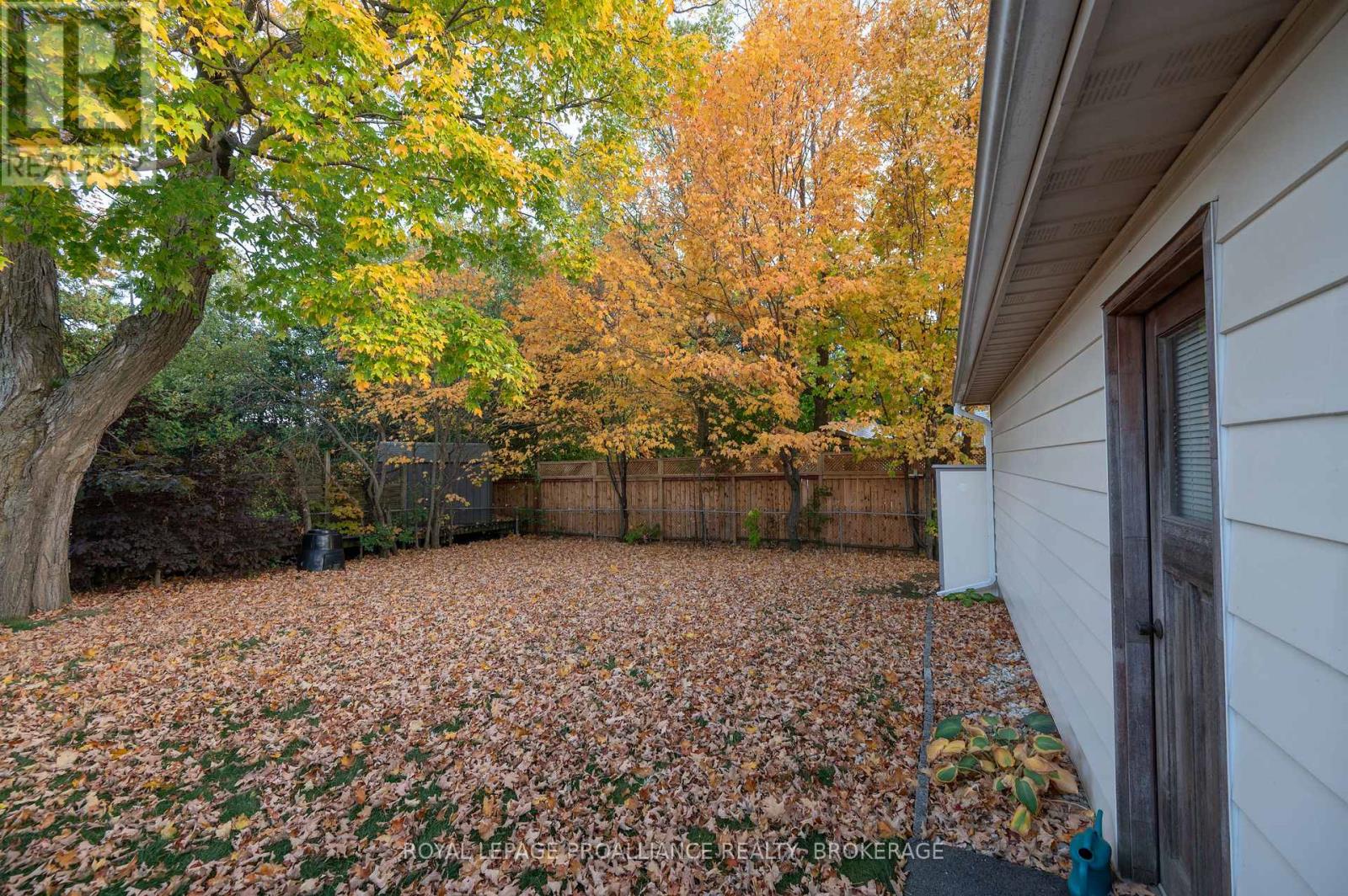 855 Woodbine Road, Kingston, Ontario K7P 2X3 - Photo 34 - X12571094