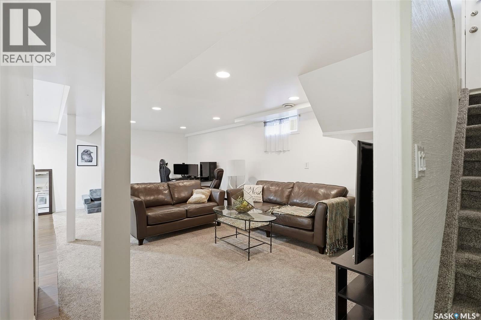 45 Porteous Crescent, Saskatoon, Saskatchewan  S7J 2S7 - Photo 18 - SK024423