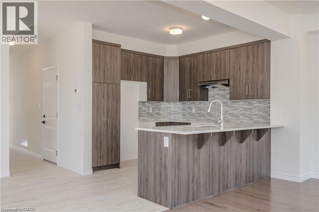 310 Robert Woolner Street, Ayr, Ontario  N0B 1E0 - Photo 2 - 40788185