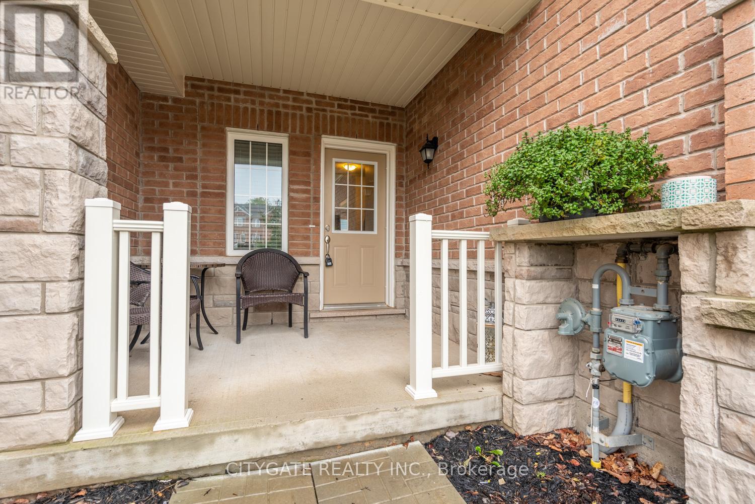 69 Mcmonies Drive, Hamilton, Ontario  L8B 0A5 - Photo 3 - X12570894