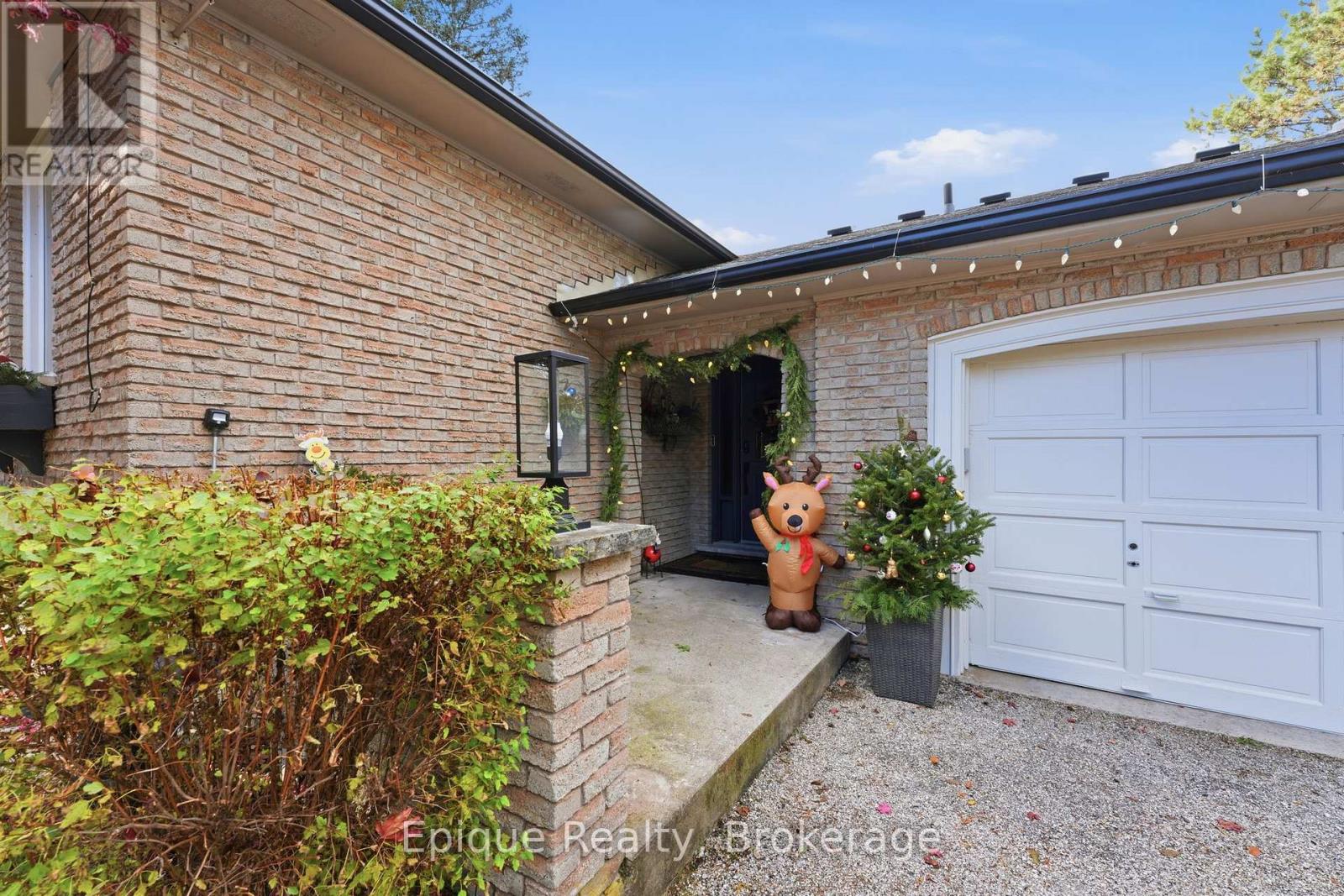 235 Concession 11 Road E, Hamilton, Ontario  L8B 1H7 - Photo 4 - X12570944