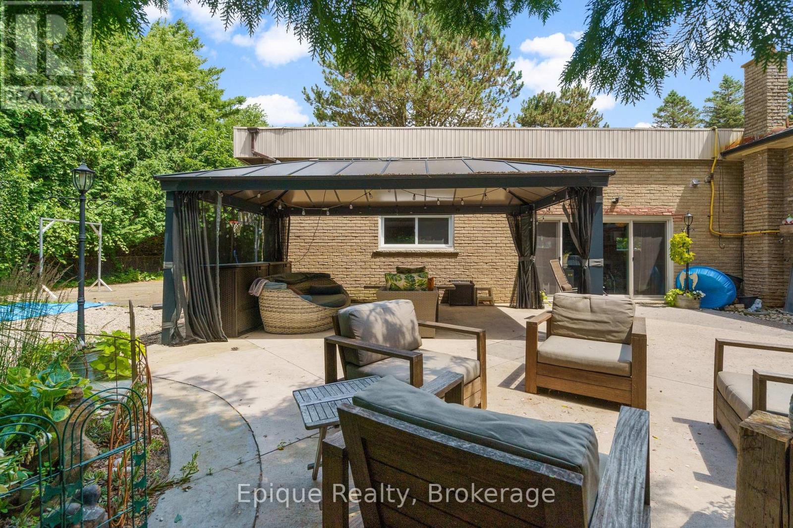 235 Concession 11 Road E, Hamilton, Ontario  L8B 1H7 - Photo 43 - X12570944