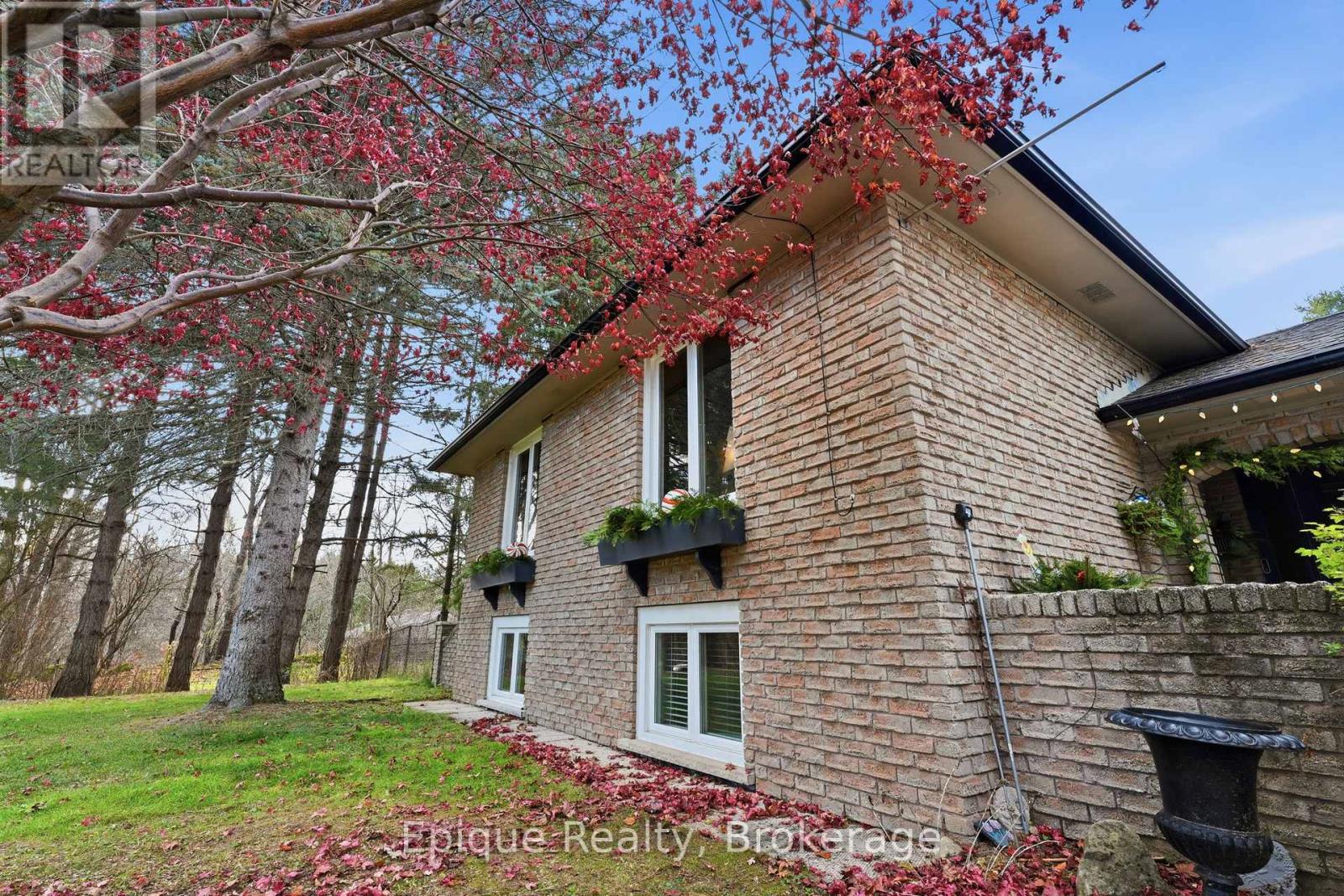 235 Concession 11 Road E, Hamilton, Ontario  L8B 1H7 - Photo 6 - X12570944