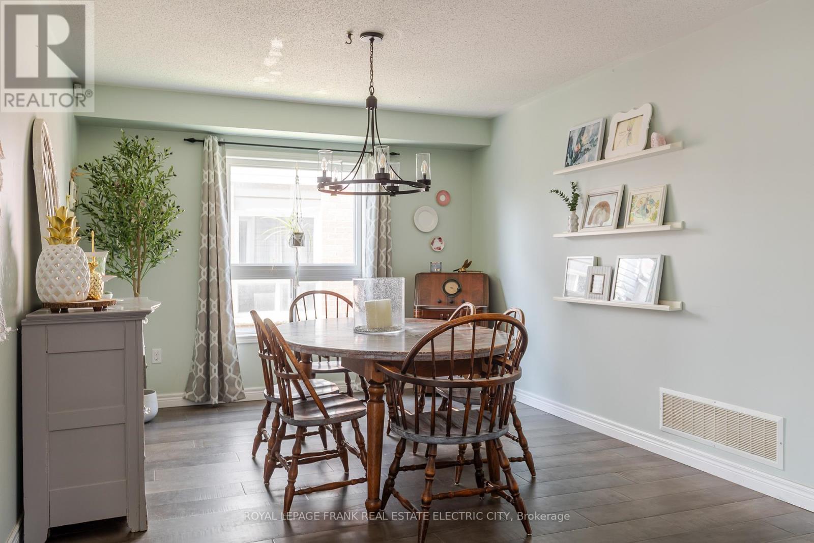 664 Tully Crescent, Peterborough, Ontario  K9K 0A9 - Photo 12 - X12571042