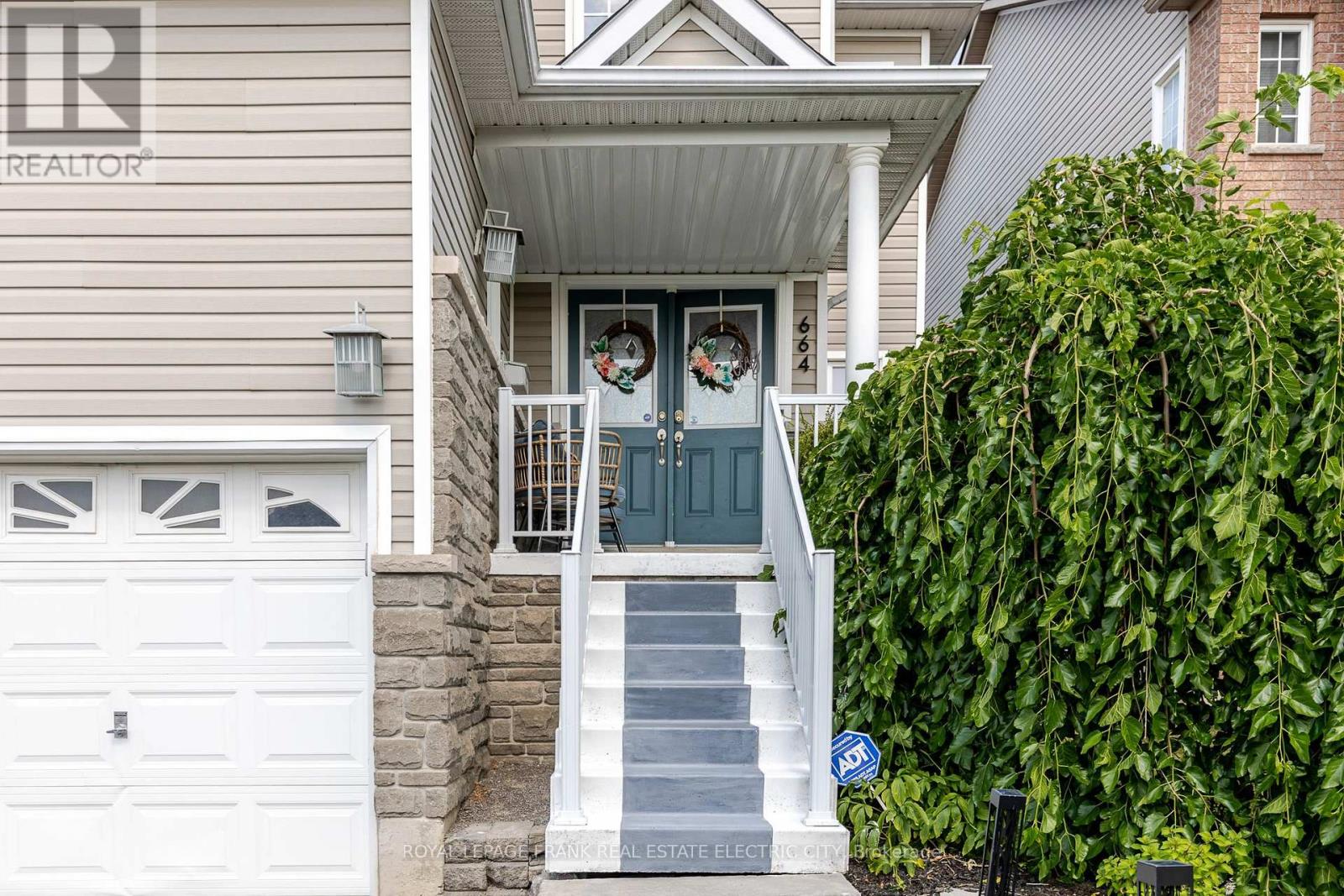 664 Tully Crescent, Peterborough, Ontario  K9K 0A9 - Photo 3 - X12571042