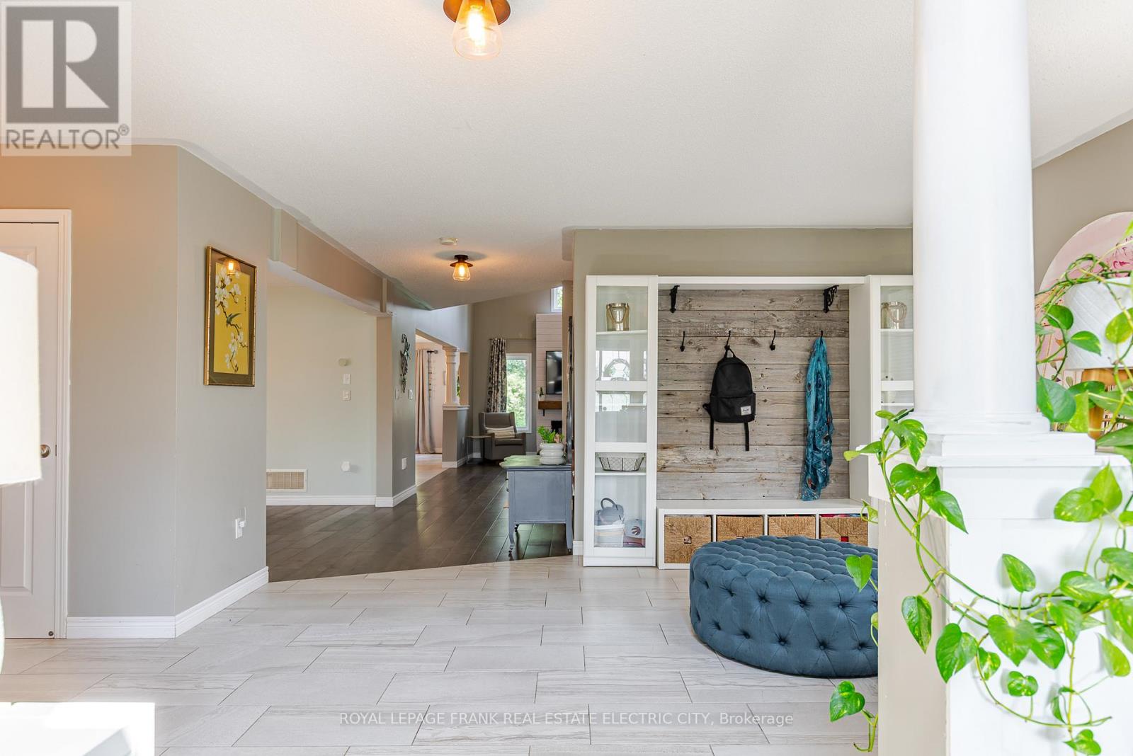 664 Tully Crescent, Peterborough, Ontario  K9K 0A9 - Photo 6 - X12571042