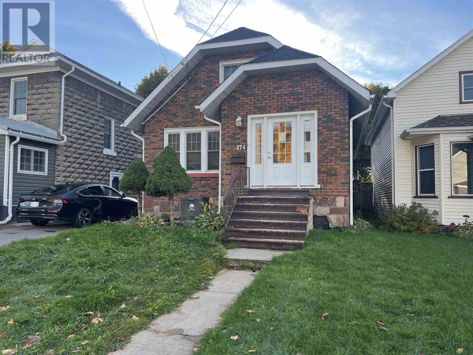 174 Tancred St, Sault Ste. Marie, Ontario  P6A 2W4 - Photo 2 - SM253329