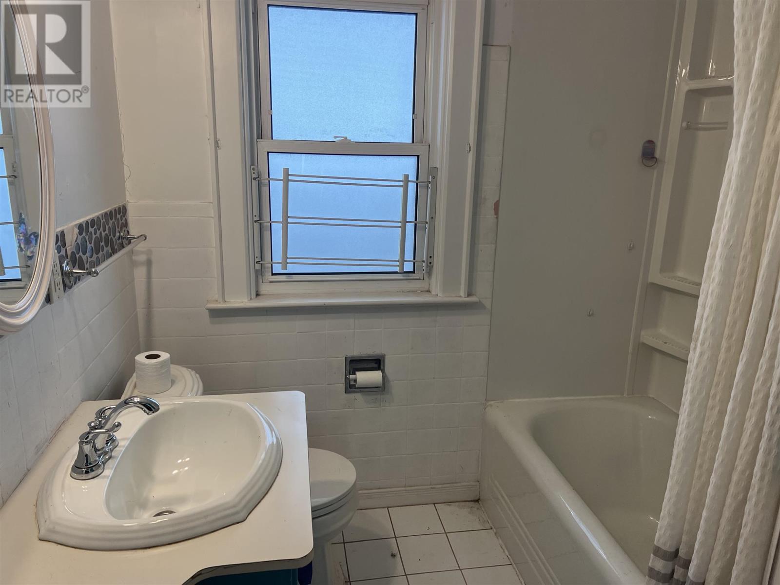 174 Tancred St, Sault Ste. Marie, Ontario  P6A 2W4 - Photo 6 - SM253329