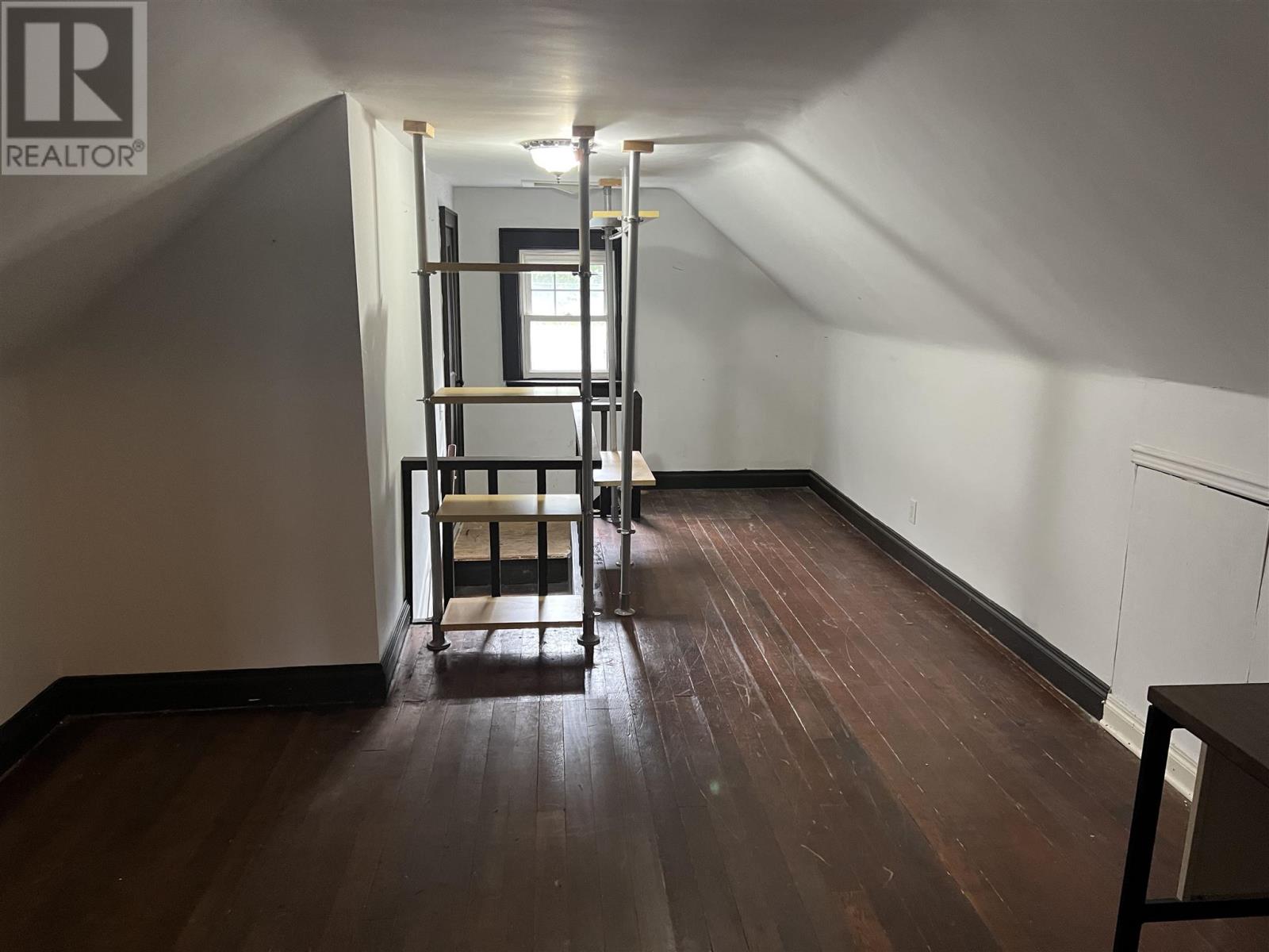 174 Tancred St, Sault Ste. Marie, Ontario  P6A 2W4 - Photo 9 - SM253329