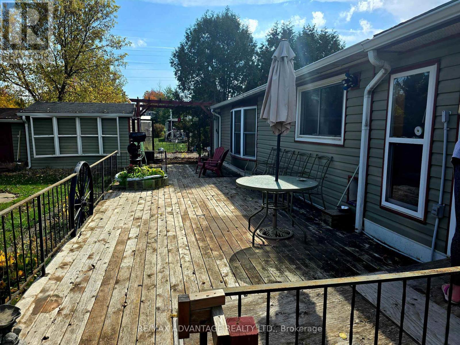 B11 - 4340 Cromarty - B11 Drive, Thames Centre, Ontario  N0L 1V0 - Photo 2 - X12571052