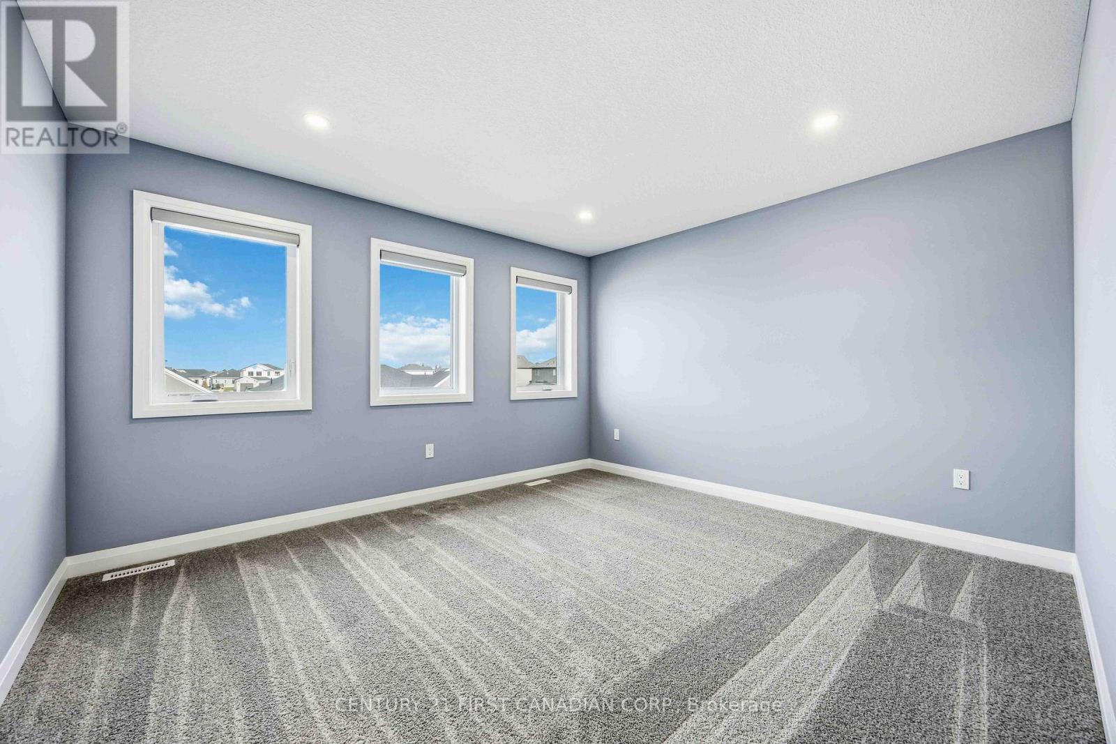 470 Main Street, Plympton-Wyoming, Ontario  N0N 1T0 - Photo 13 - X12571120