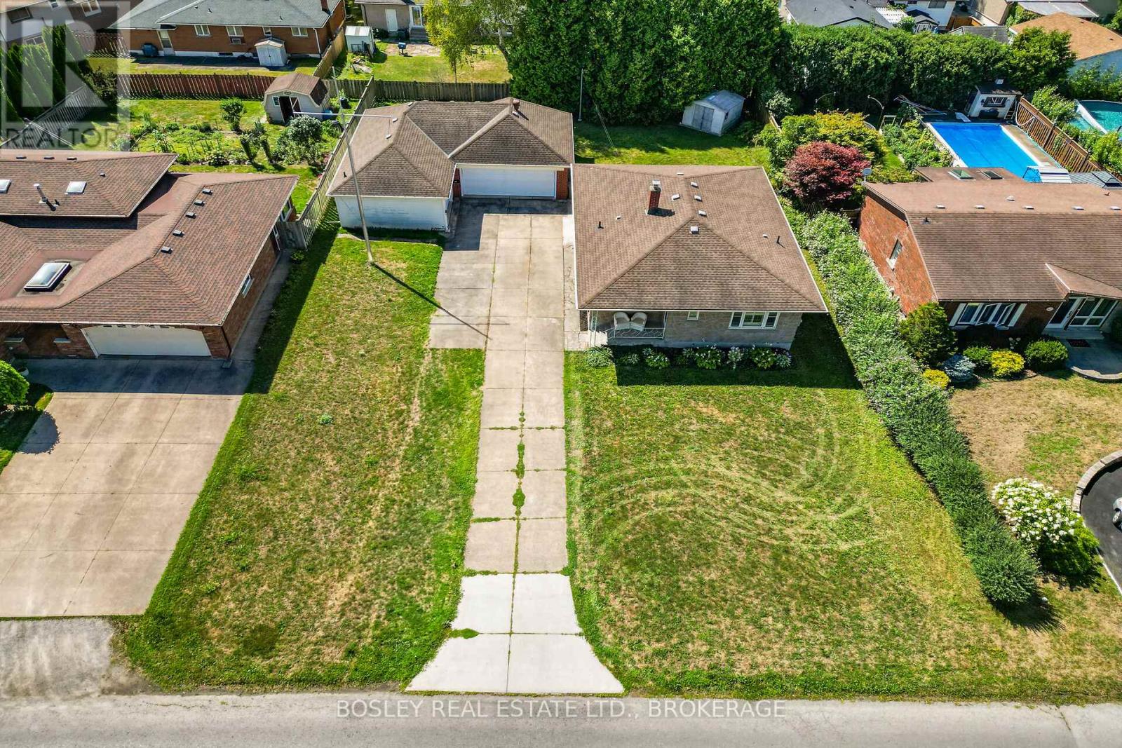 6616 Riall Street, Niagara Falls, Ontario  L2J 1Z6 - Photo 3 - X12361999