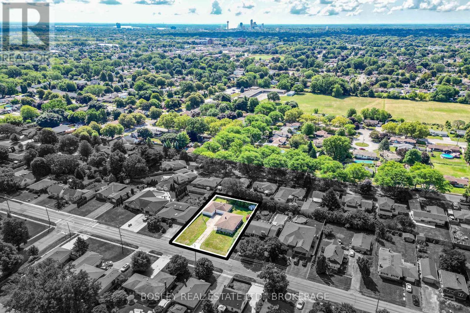 6616 Riall Street, Niagara Falls, Ontario  L2J 1Z6 - Photo 29 - X12361999