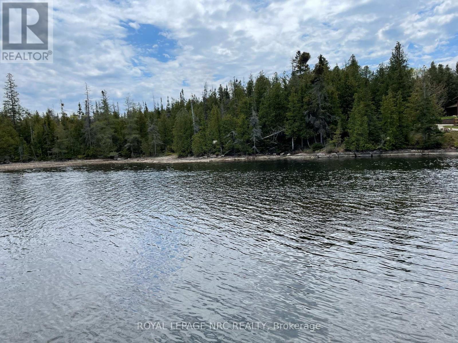 25 Simpson Avenue, Northern Bruce Peninsula, Ontario  N0H 2R0 - Photo 16 - X12529768