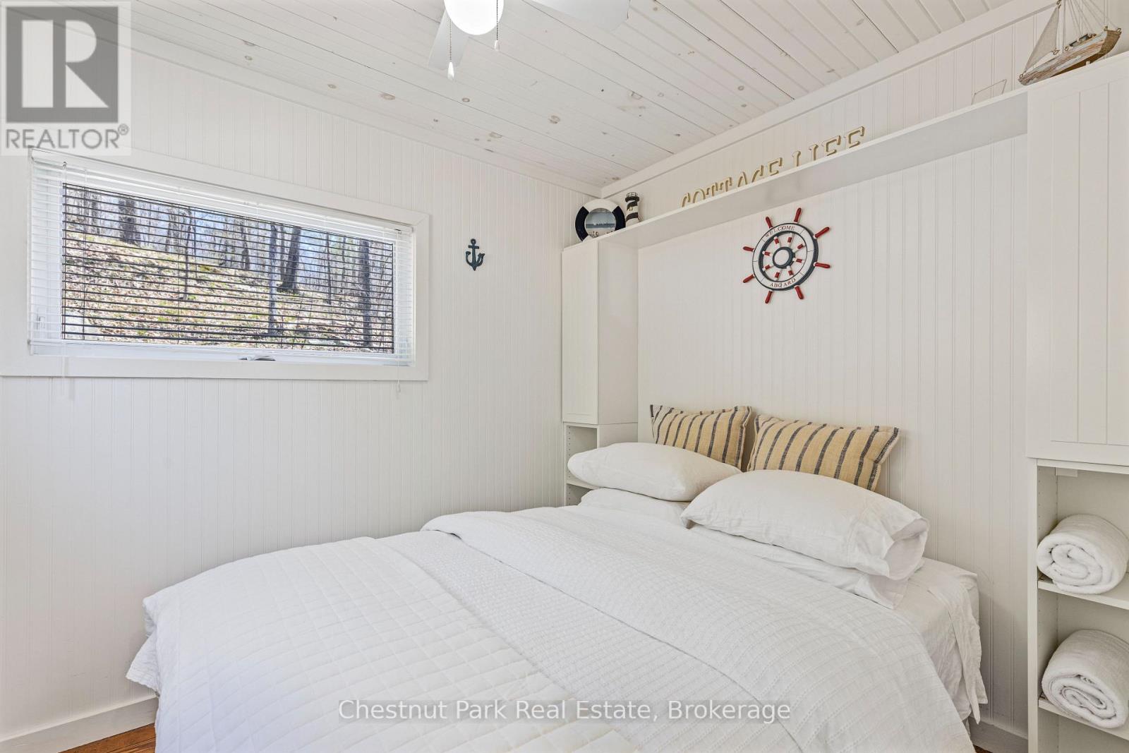 1017 Dark Bay Road, Muskoka Lakes, Ontario P0C 1A0 - Photo 10 - X12370948