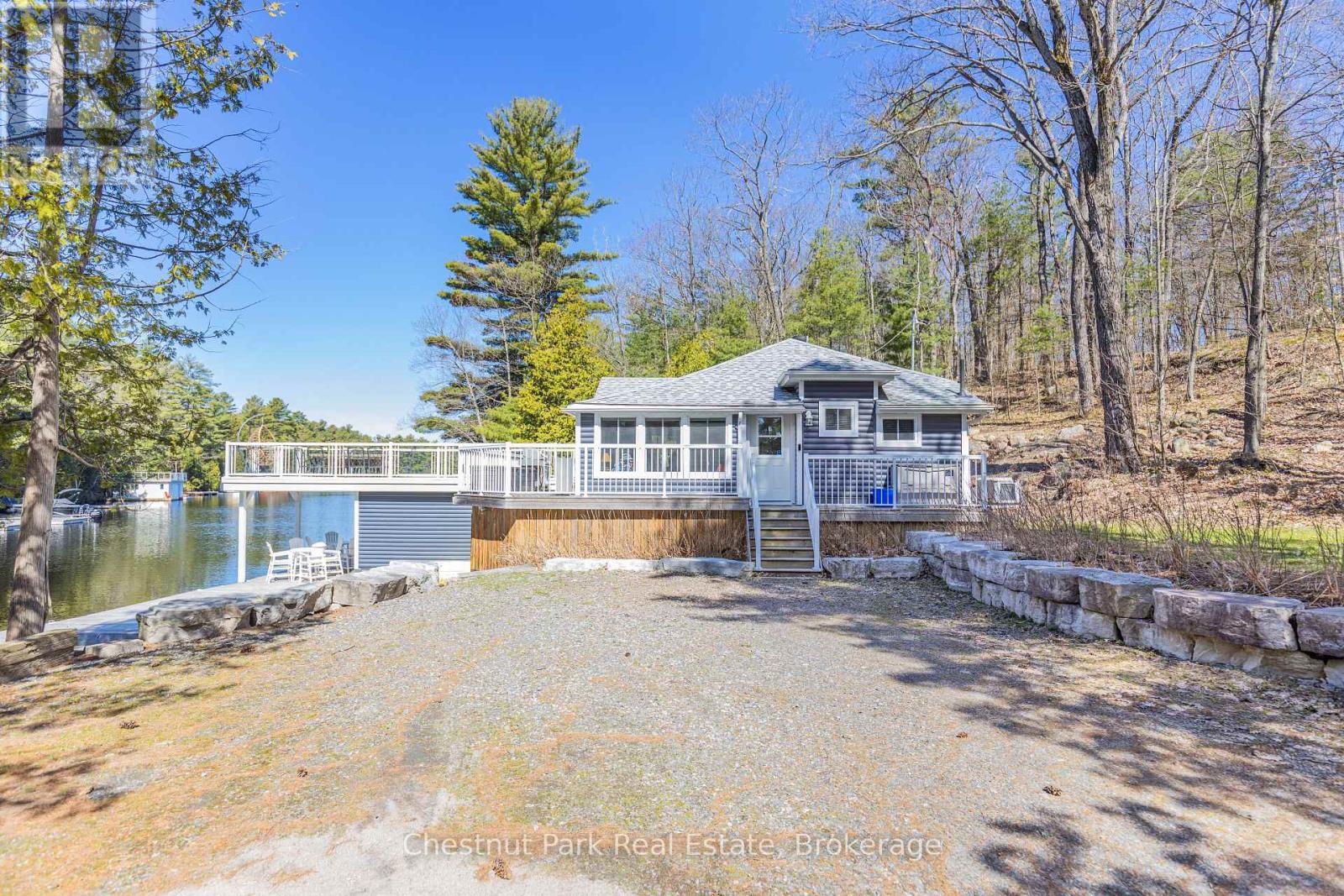 1017 Dark Bay Road, Muskoka Lakes, Ontario P0C 1A0 - Photo 2 - X12370948
