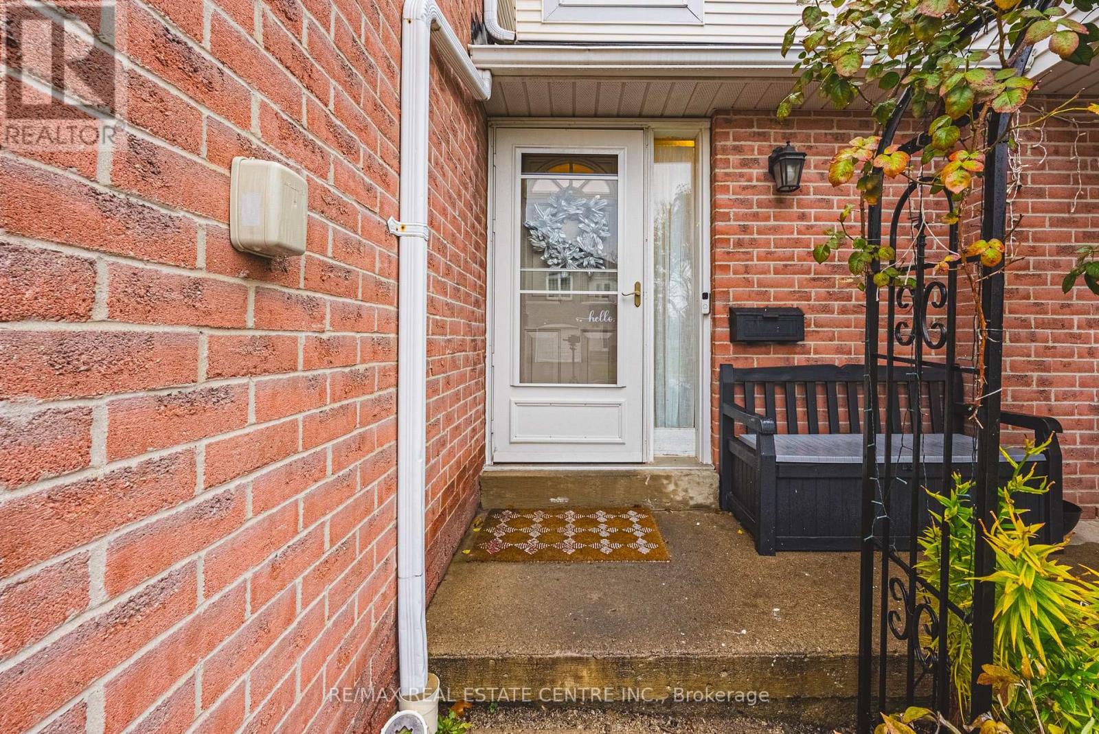 25a - 5205 Glen Erin Drive, Mississauga, Ontario L5M 5N6 - Photo 3 - W12553634