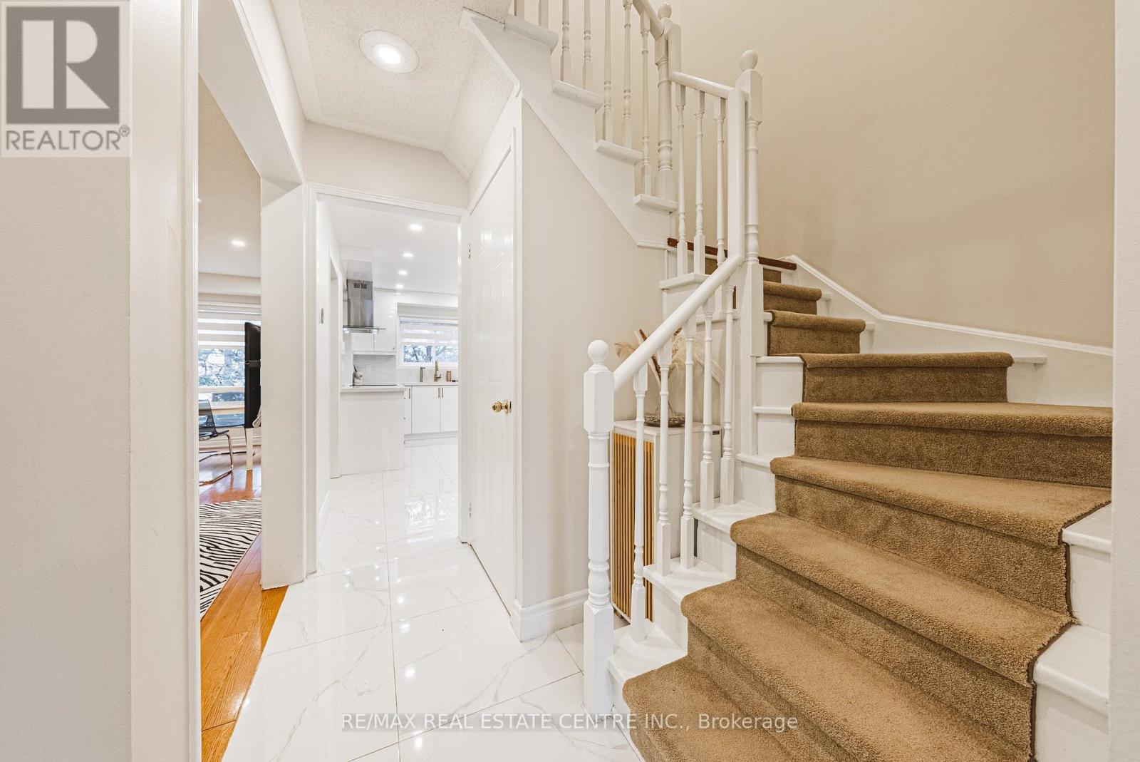 25a - 5205 Glen Erin Drive, Mississauga, Ontario L5M 5N6 - Photo 9 - W12553634