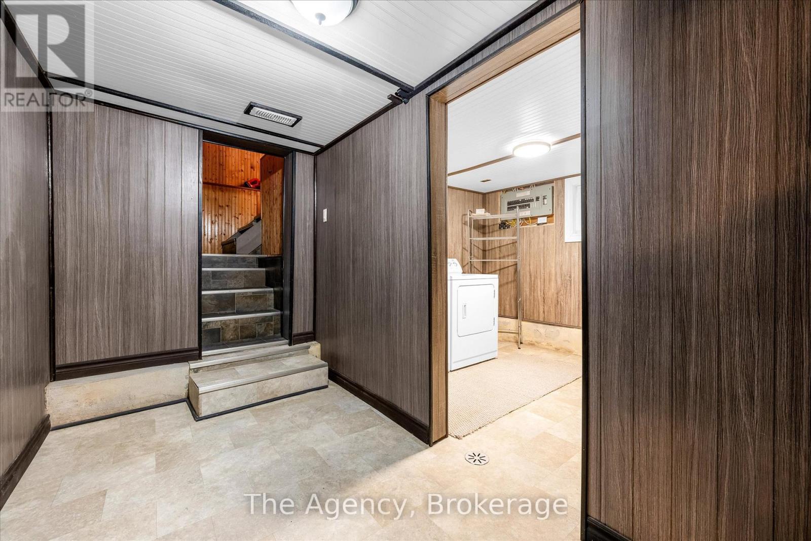 8 Dover Road, Welland, Ontario  L3B 2T8 - Photo 17 - X12570994