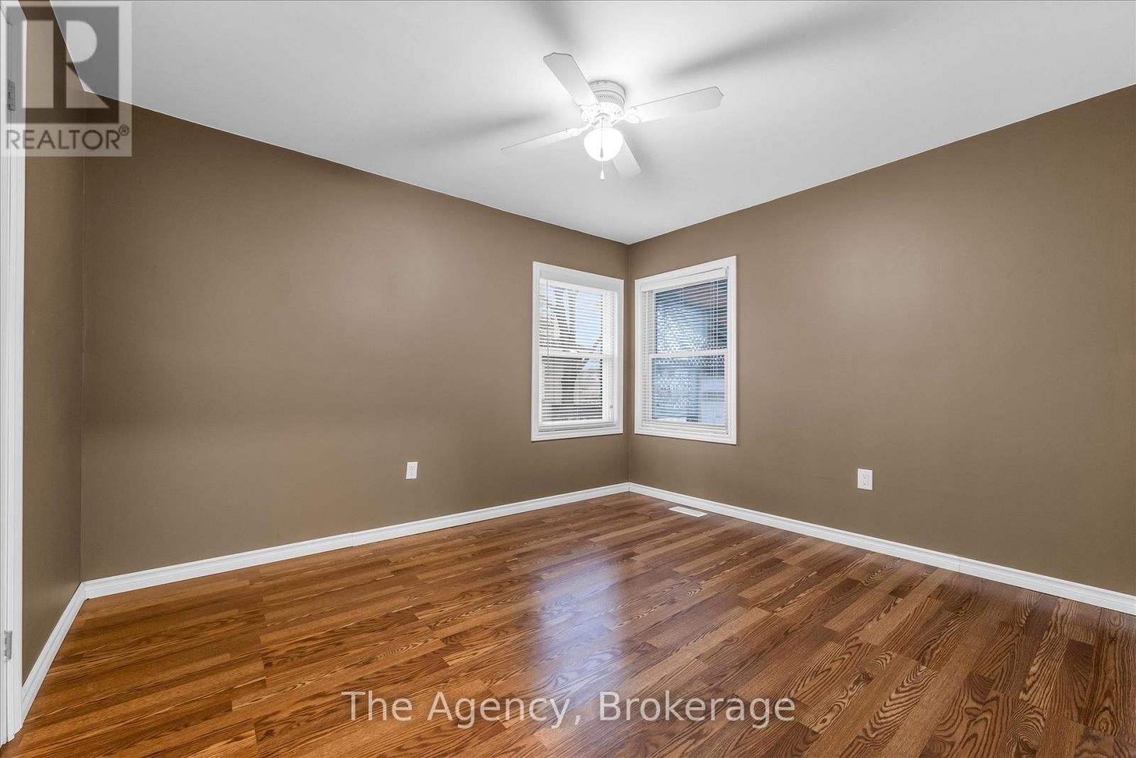 8 Dover Road, Welland, Ontario  L3B 2T8 - Photo 9 - X12570994