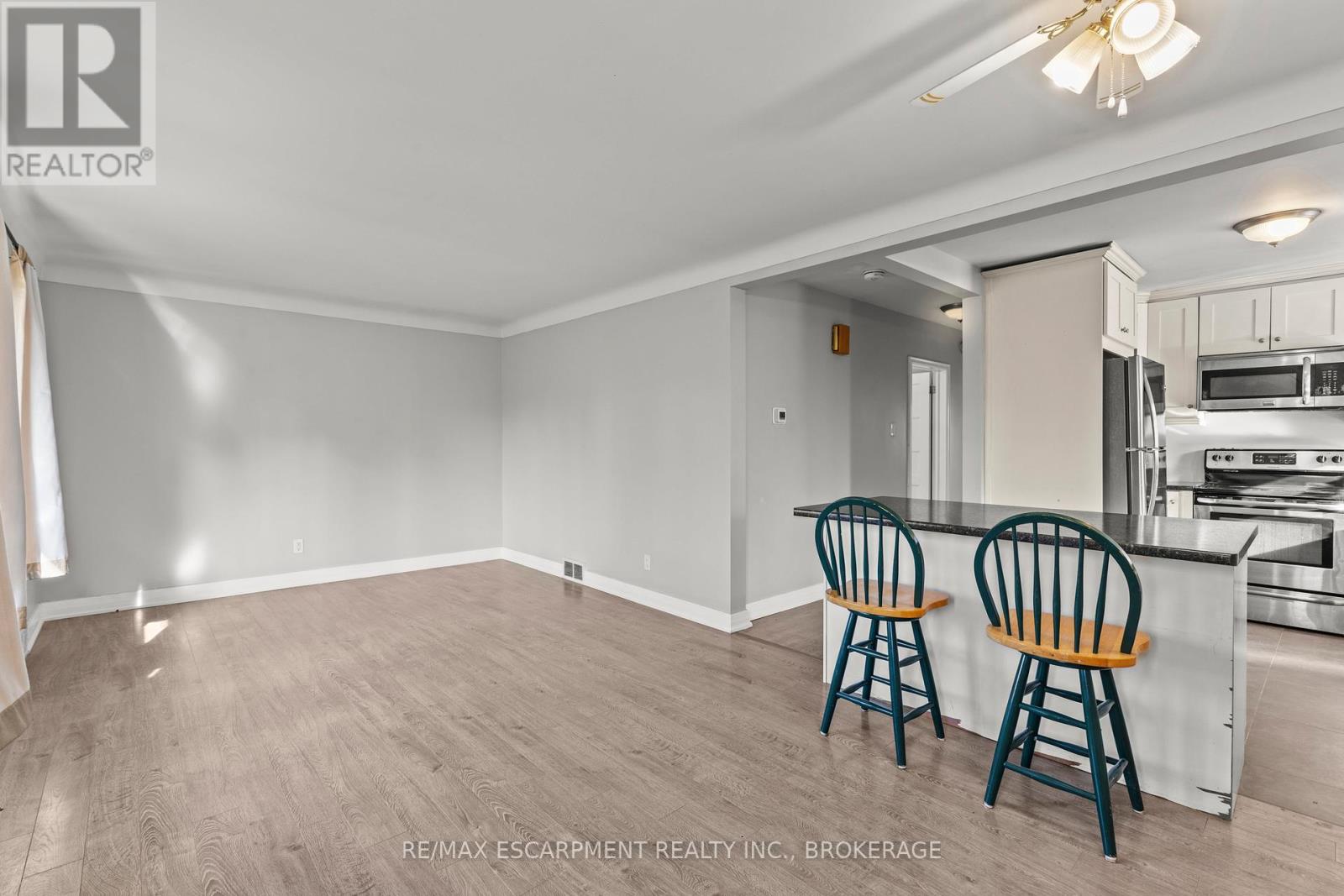 14 Westmount Avenue, Thorold, Ontario  L2V 2W1 - Photo 11 - X12571002