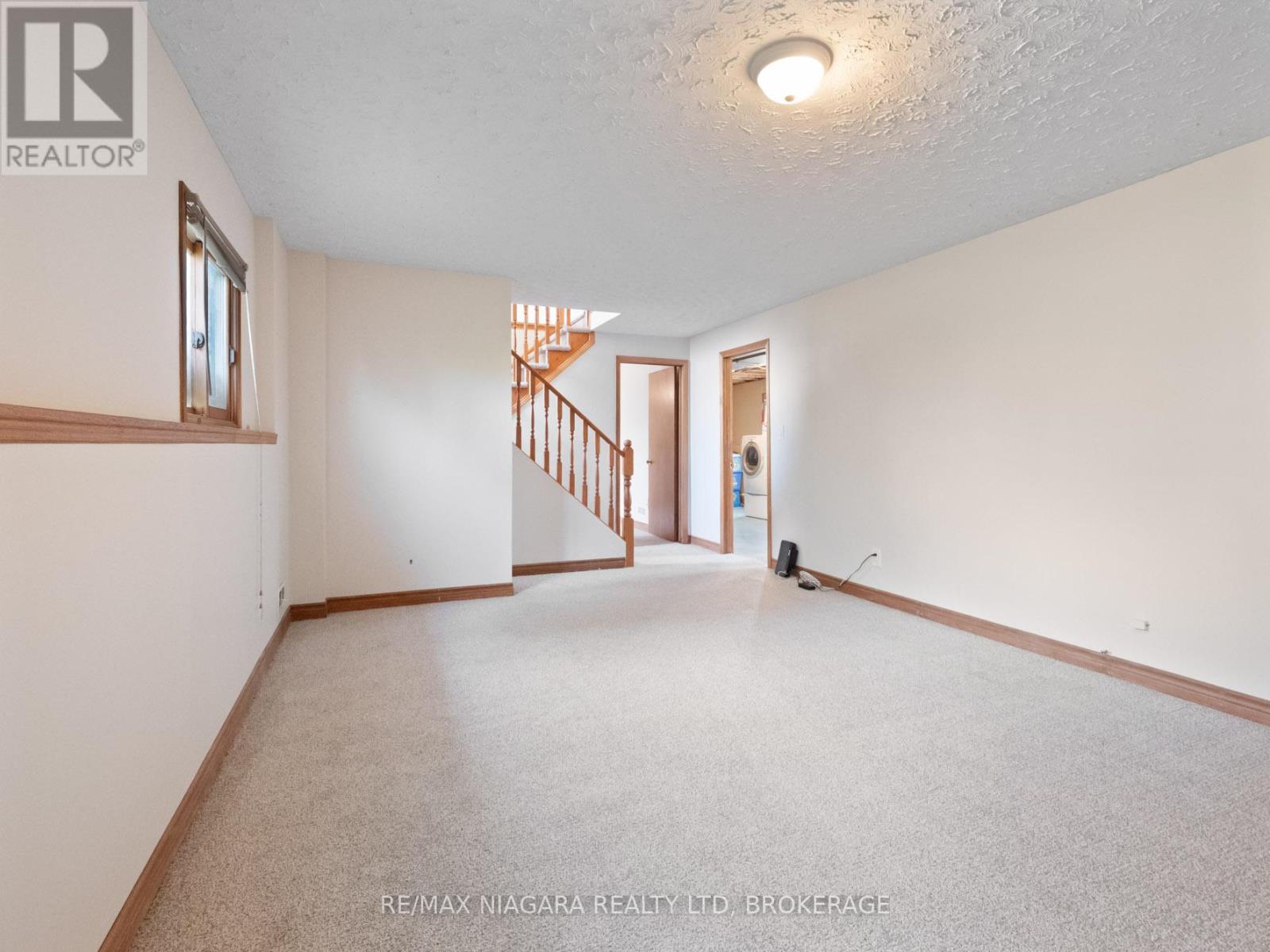 403 Parkdale Avenue, Fort Erie, Ontario  L2A 5A7 - Photo 17 - X12571182