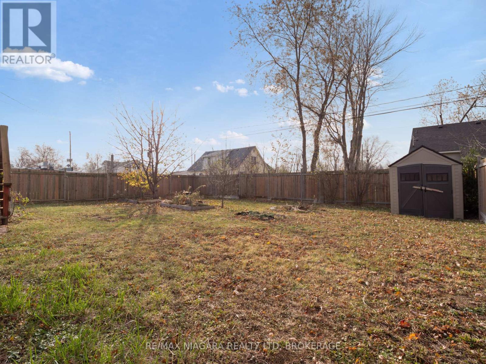 403 Parkdale Avenue, Fort Erie, Ontario  L2A 5A7 - Photo 24 - X12571182