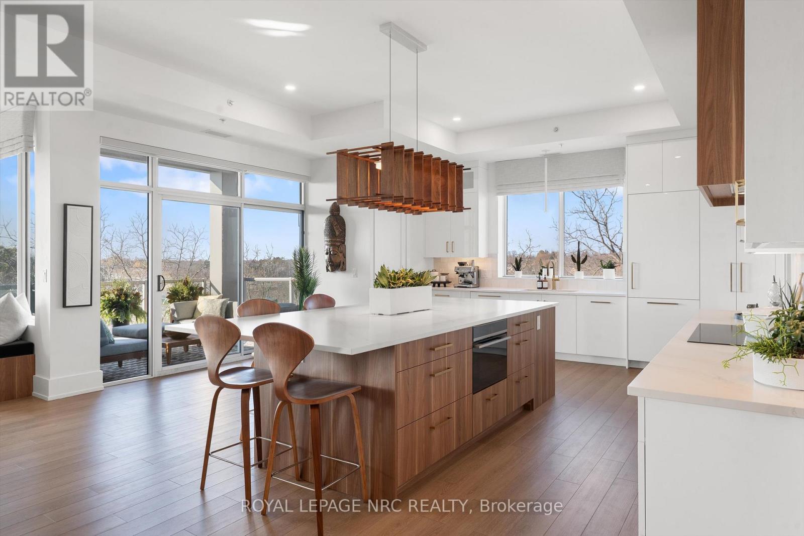 601 - 77 Yates Street, St. Catharines, Ontario  L2R 0C4 - Photo 12 - X12571184