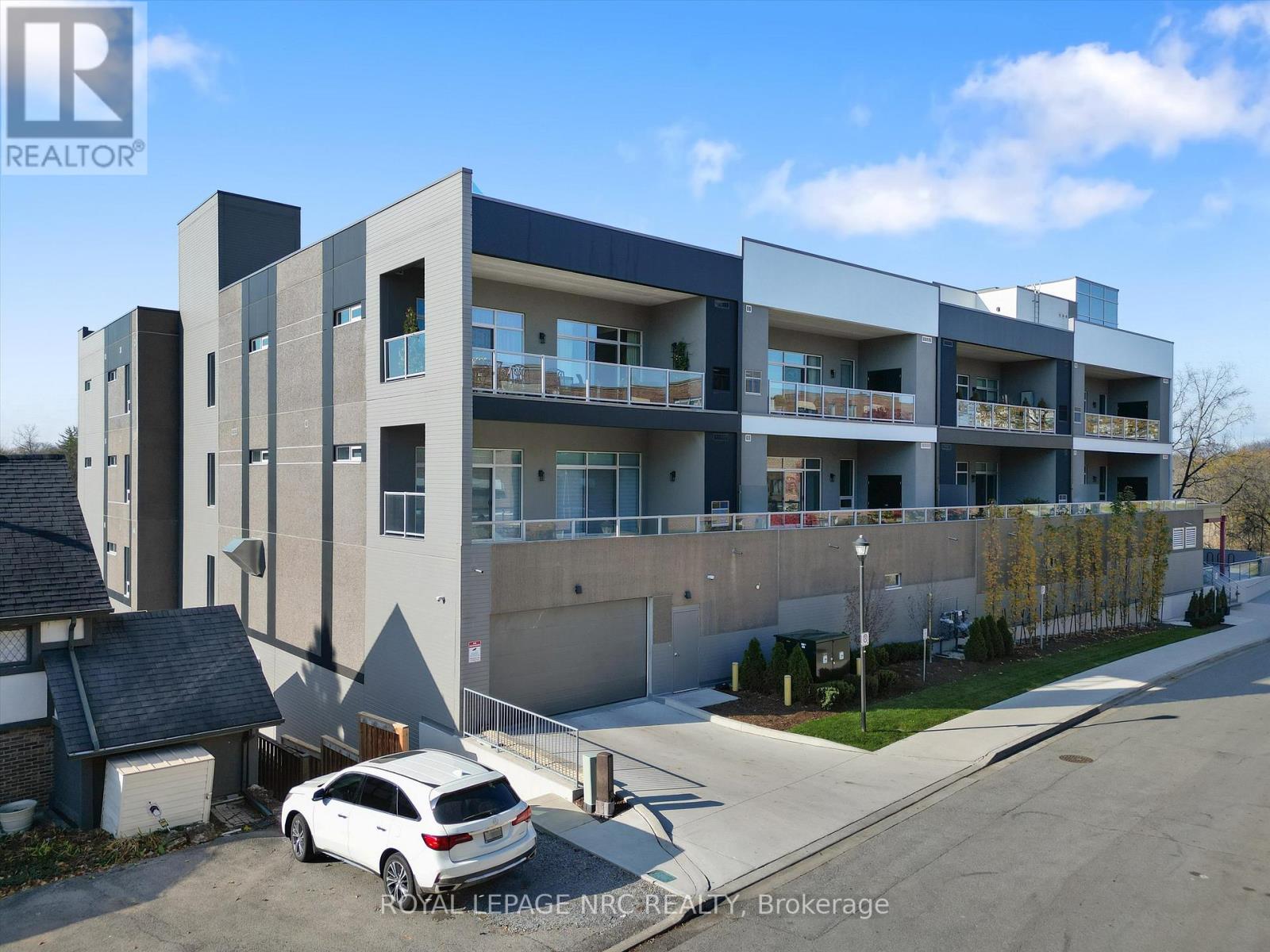 601 - 77 Yates Street, St. Catharines, Ontario  L2R 0C4 - Photo 45 - X12571184