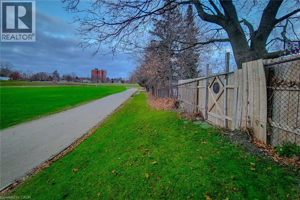 6 Bayly Drive, Paris, Ontario N3L 2P9 - Photo 11 - 40788703