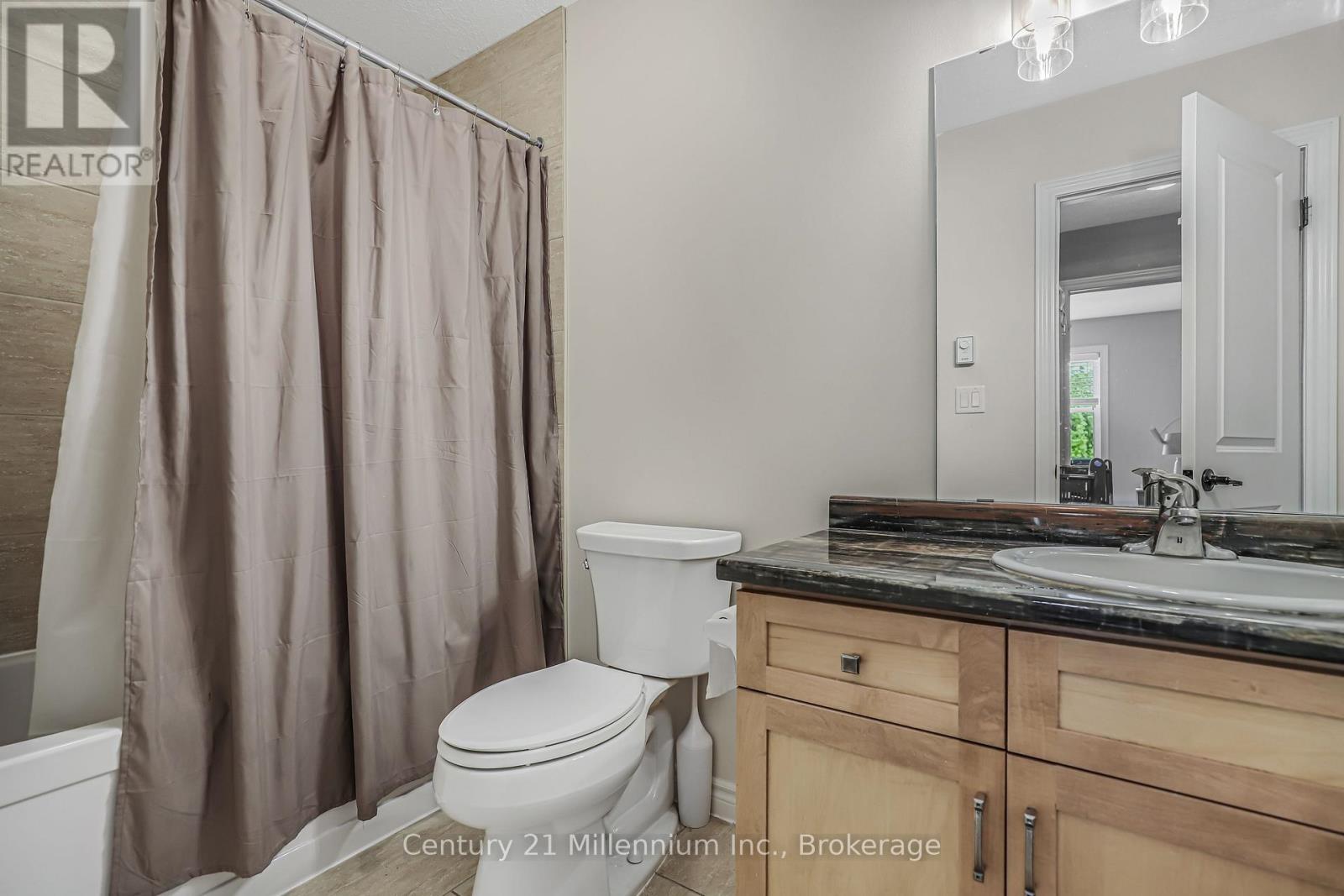 935 Goderich Street, Saugeen Shores, Ontario N0H 2C3 - Photo 13 - X12571044