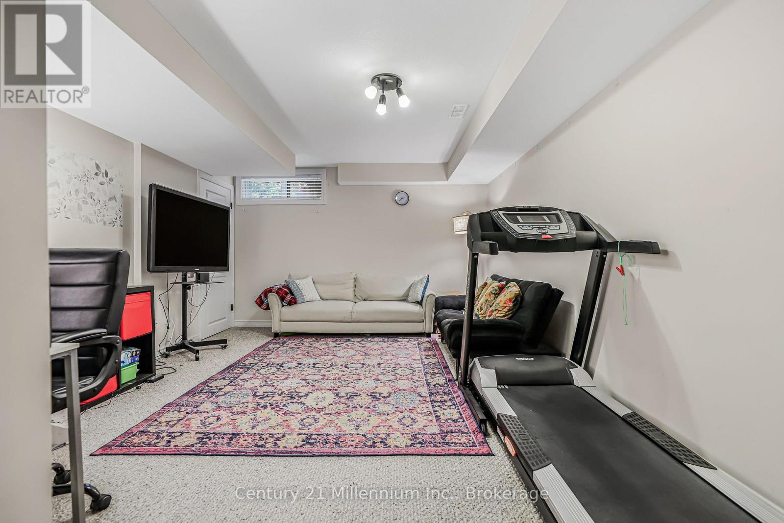 935 Goderich Street, Saugeen Shores, Ontario N0H 2C3 - Photo 16 - X12571044