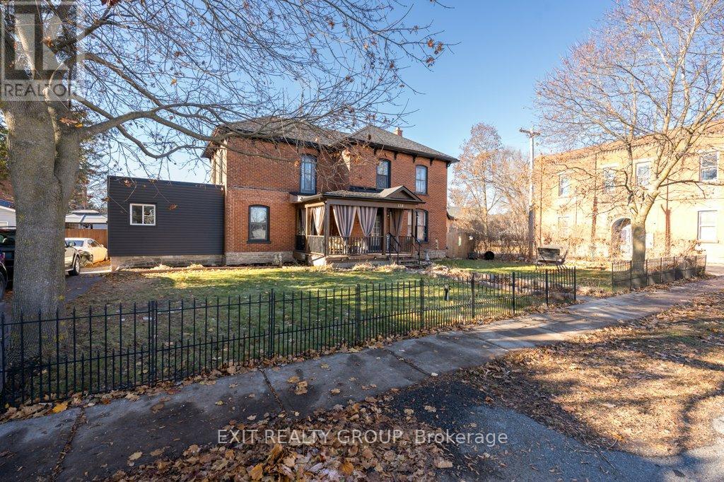 138 COLBORNE STREET, Tweed, Ontario