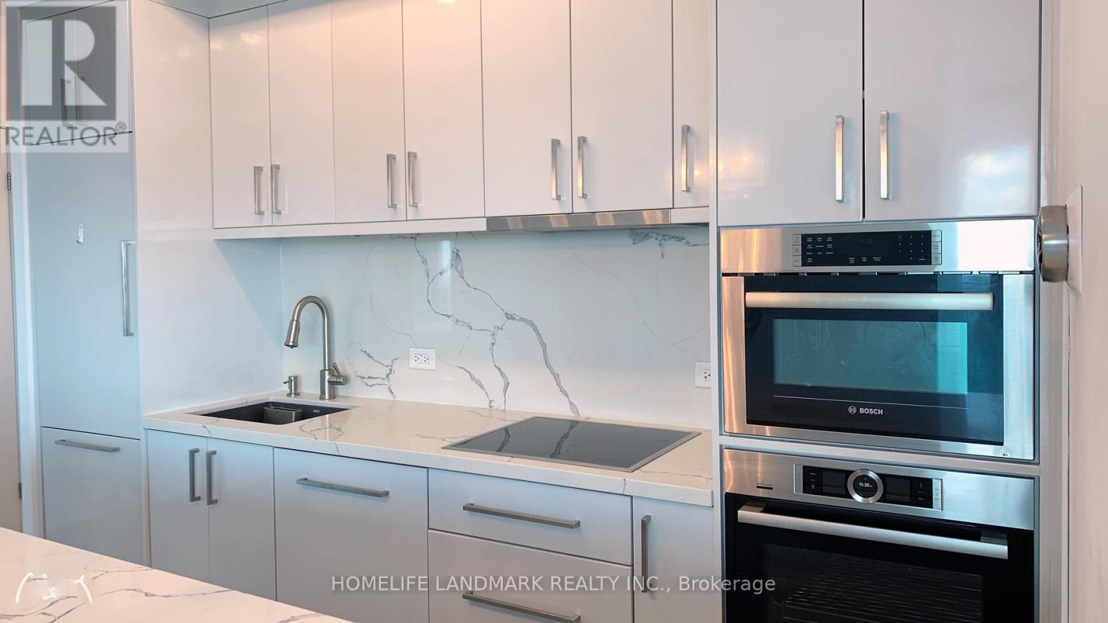 5204 - 12 York Street, Toronto, Ontario  M5J 0A9 - Photo 5 - C12570998