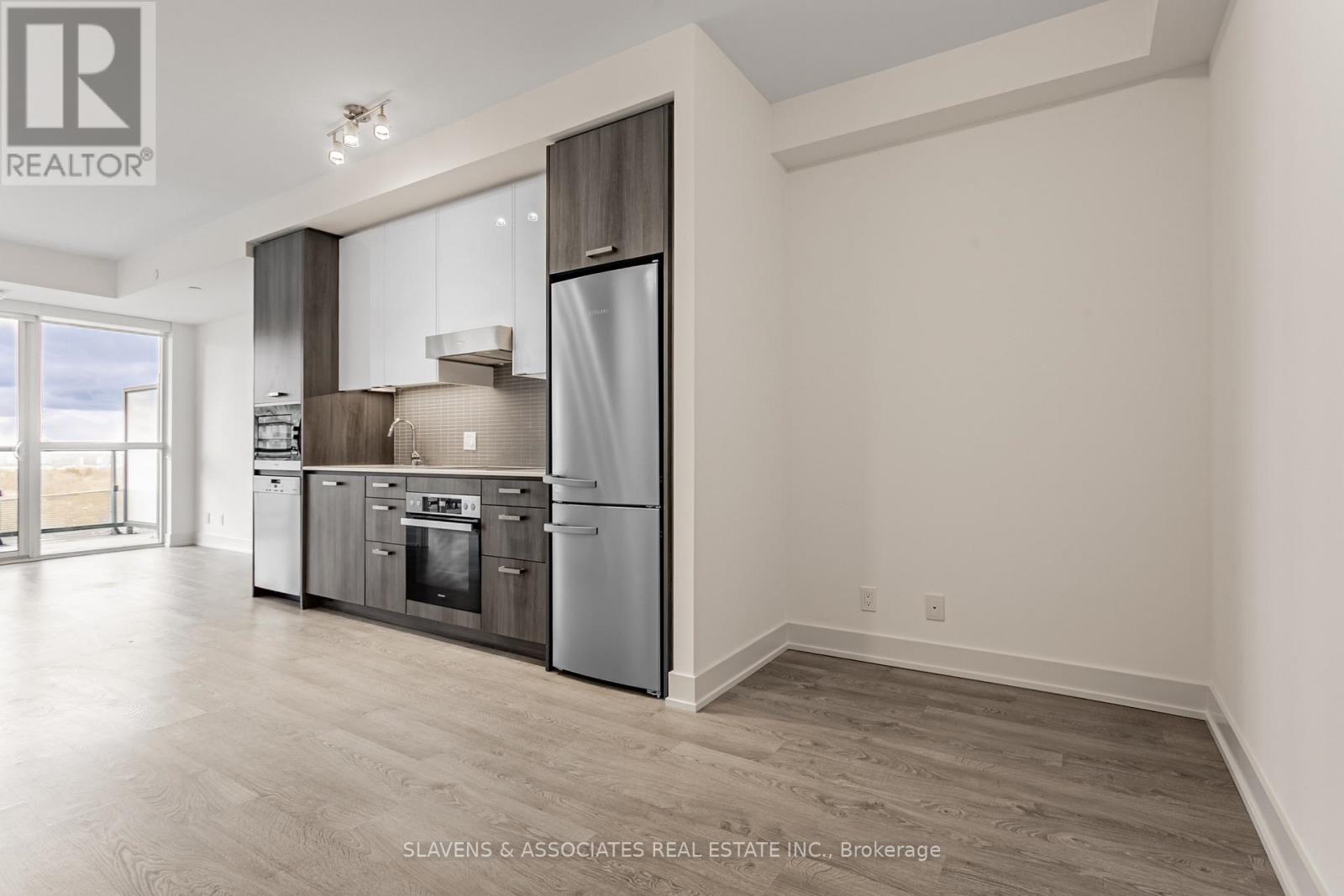 1210 - 11 Lillian Street, Toronto, Ontario  M4S 2H7 - Photo 4 - C12571040