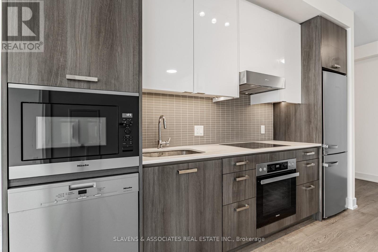 1210 - 11 Lillian Street, Toronto, Ontario  M4S 2H7 - Photo 7 - C12571040