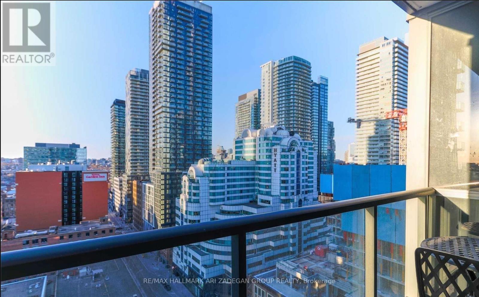 1701 - 88 Blue Jays Way, Toronto, Ontario  M5V 2G3 - Photo 12 - C12571100