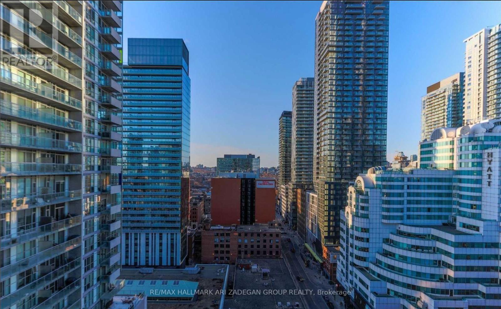 1701 - 88 Blue Jays Way, Toronto, Ontario  M5V 2G3 - Photo 13 - C12571100