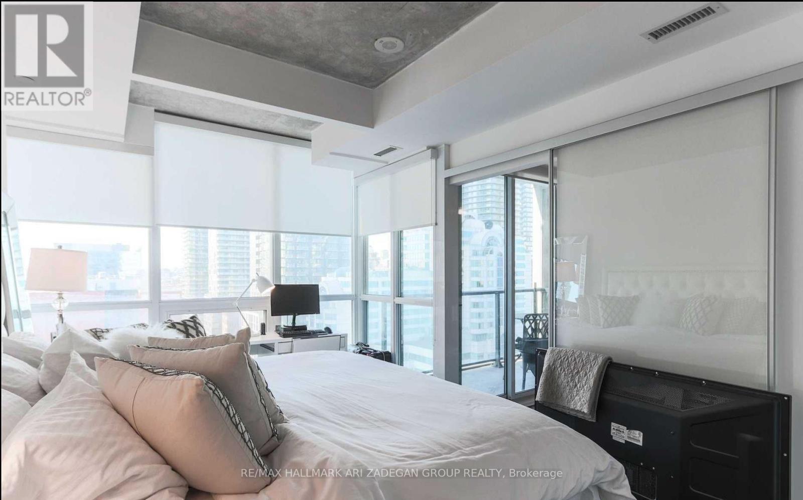 1701 - 88 Blue Jays Way, Toronto, Ontario  M5V 2G3 - Photo 17 - C12571100